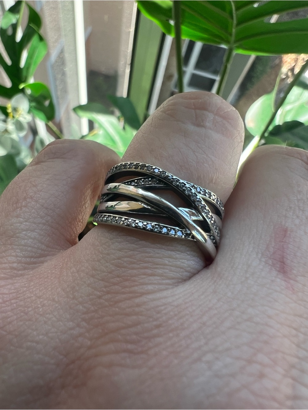 Multi-Band Crossover Ring – Size 8 - Picture 6 of 17